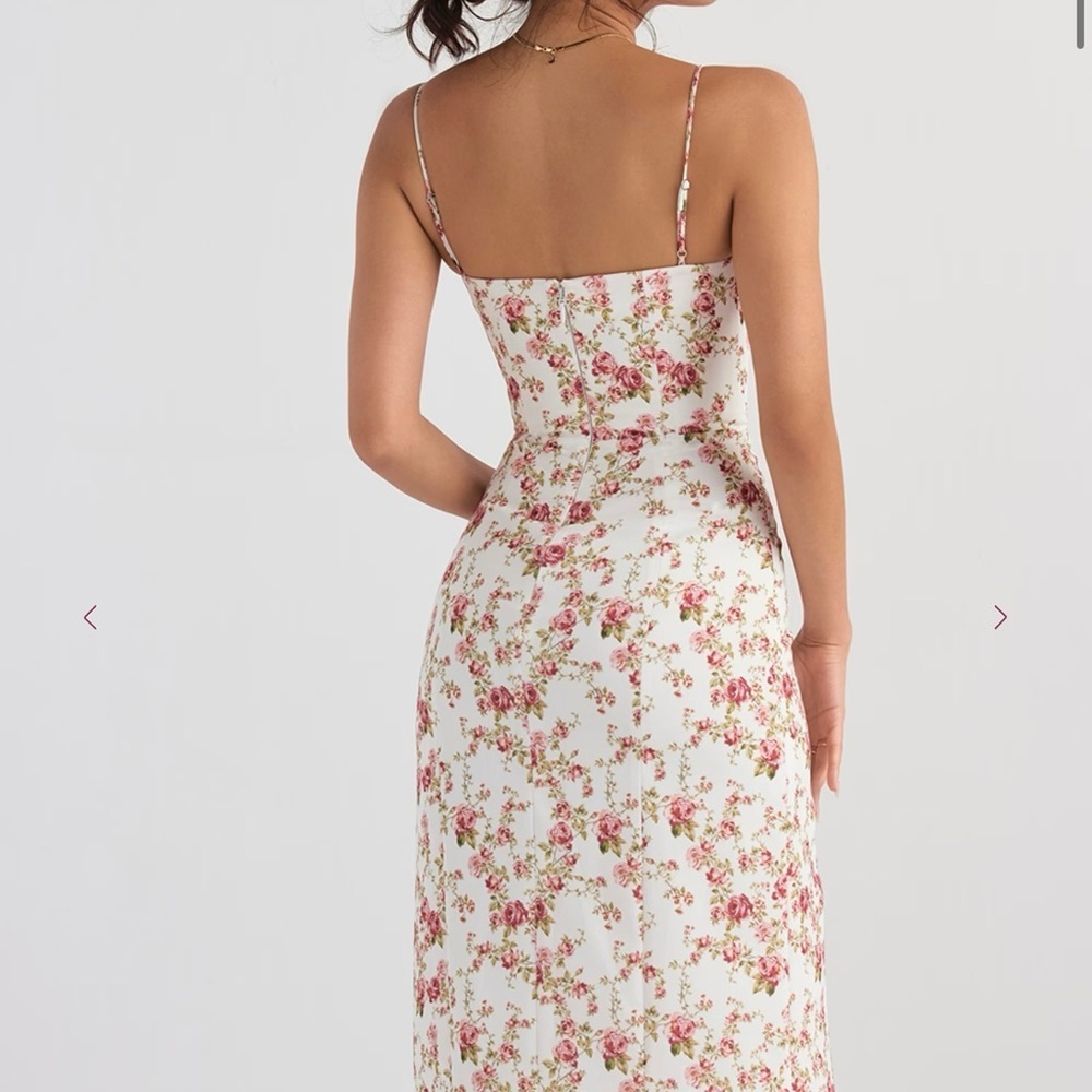 Floral Print Spaghetti Strap Dress - Picture 2 of 3